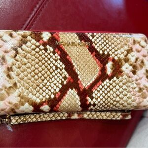 Michael Kors jet set travel large continental wallet